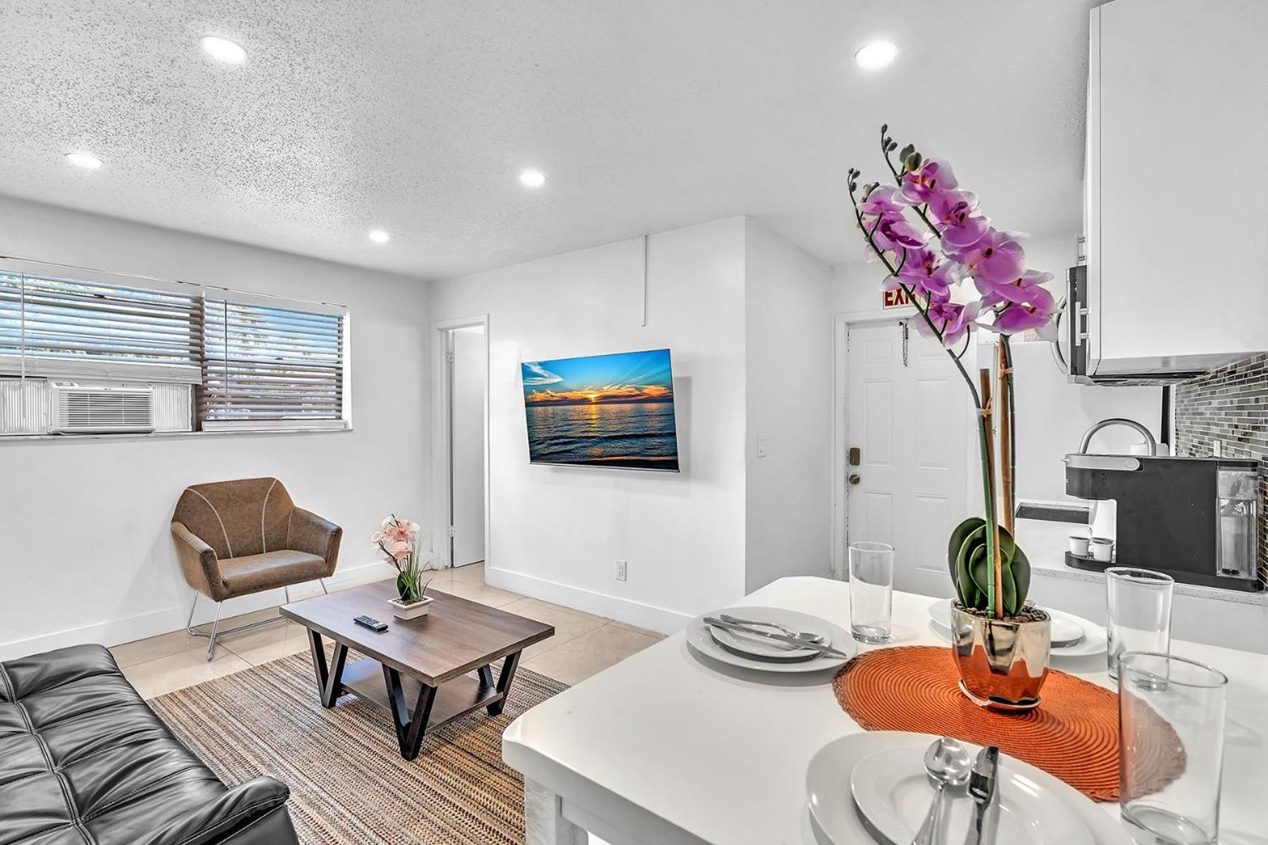 New Boutique 1 Bdrm Close To Beach & Casino #211 Χόλιγουντ Εξωτερικό φωτογραφία