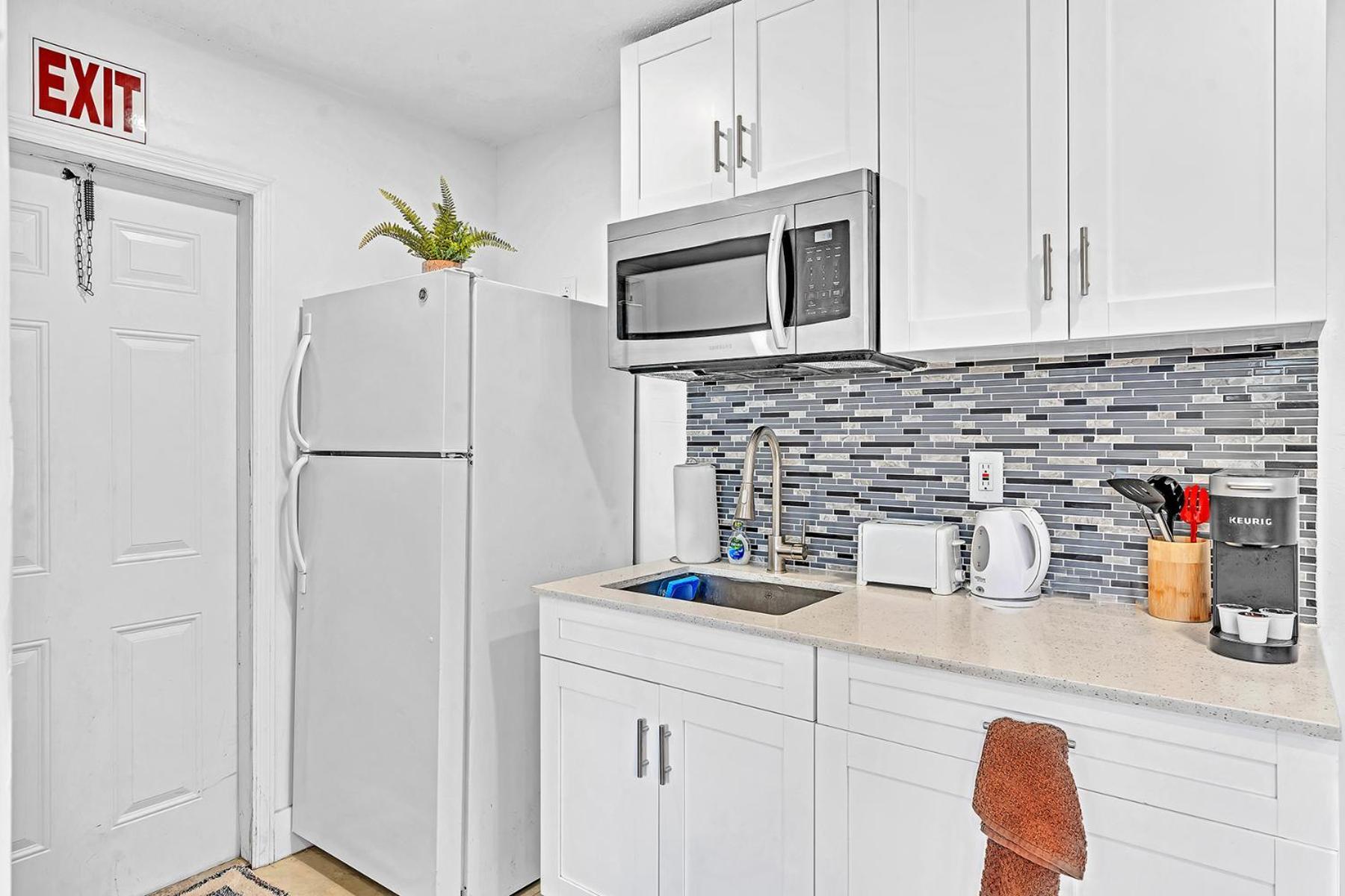 New Boutique 1 Bdrm Close To Beach & Casino #211 Χόλιγουντ Εξωτερικό φωτογραφία